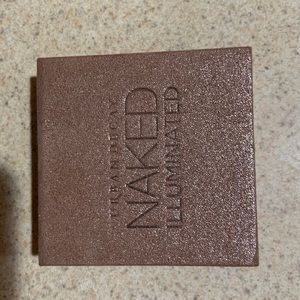 Urban Decay Naked Illuminated highlighter